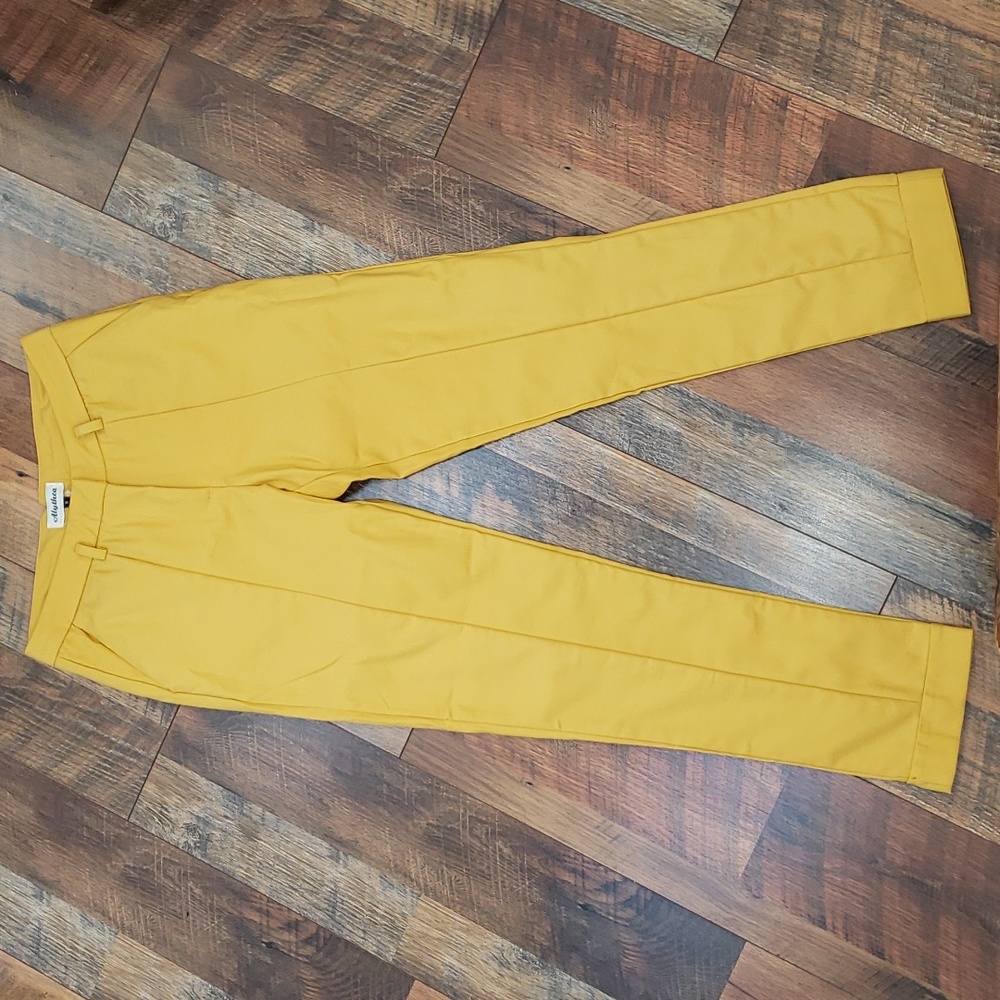 NWT Alythea Modcloth Bright Yellow Trousers, Size Small